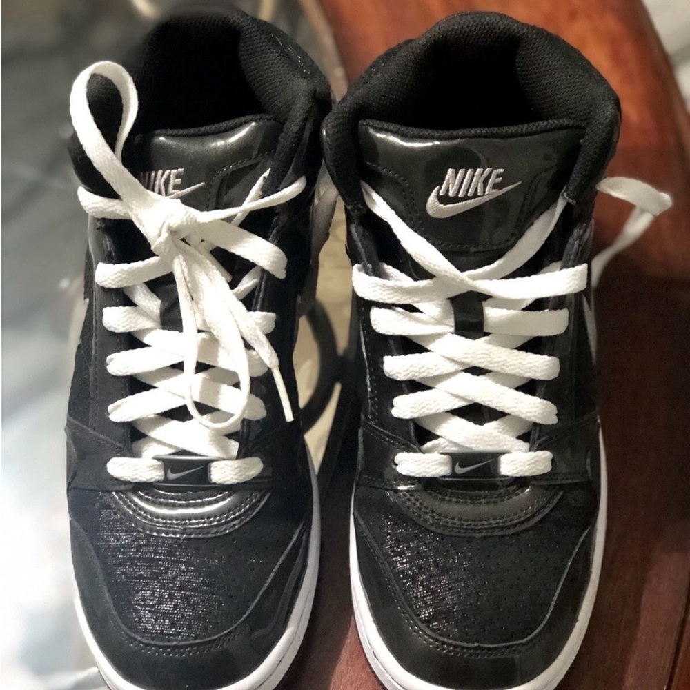 Nike Classic Black and White High-Tops